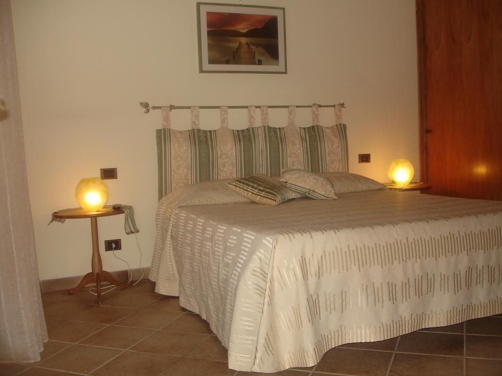 B&B Le Palme Bassano Romano Habitación foto